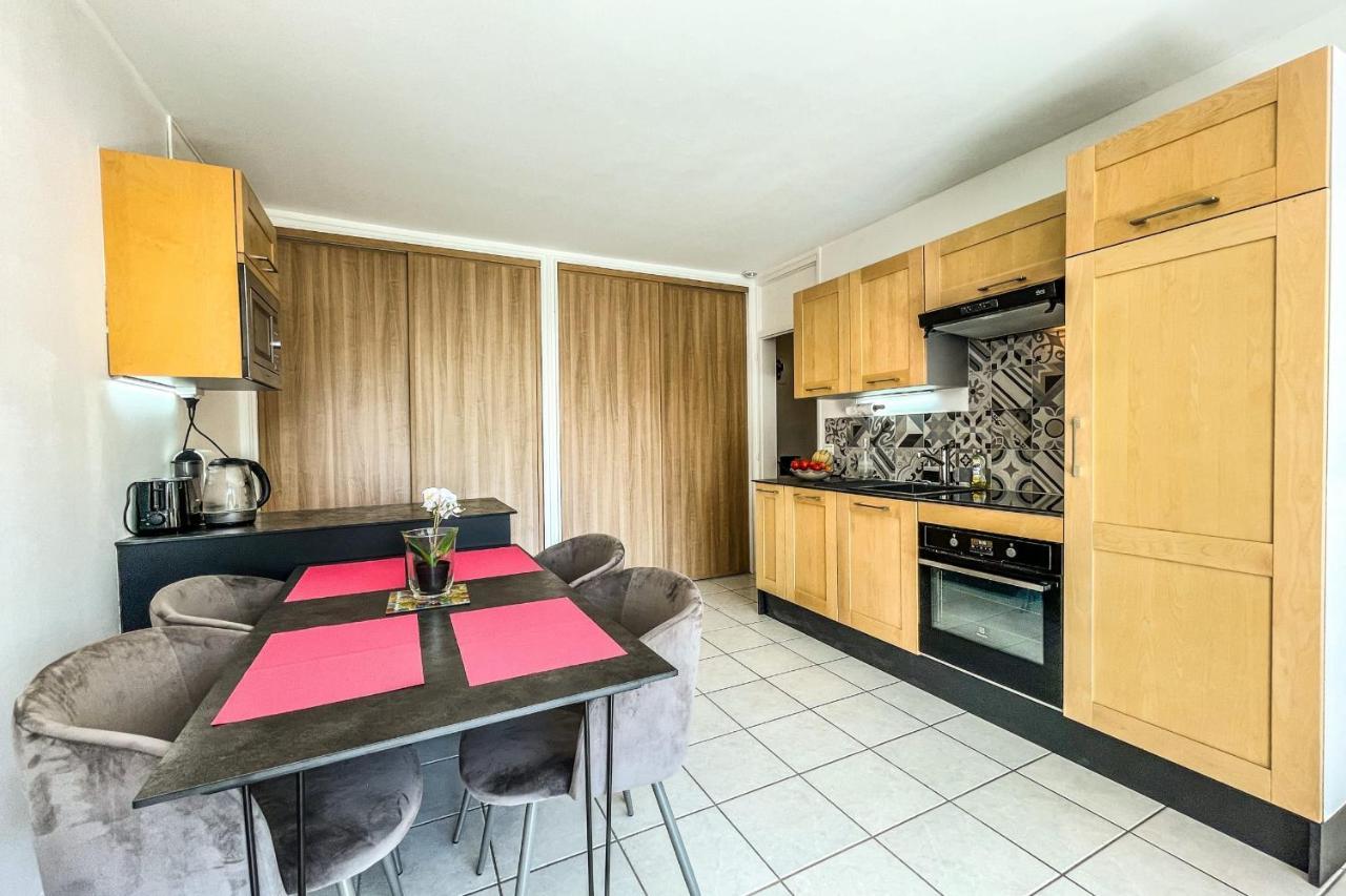 Apartment 1 Bedroom With Balcony Annecy